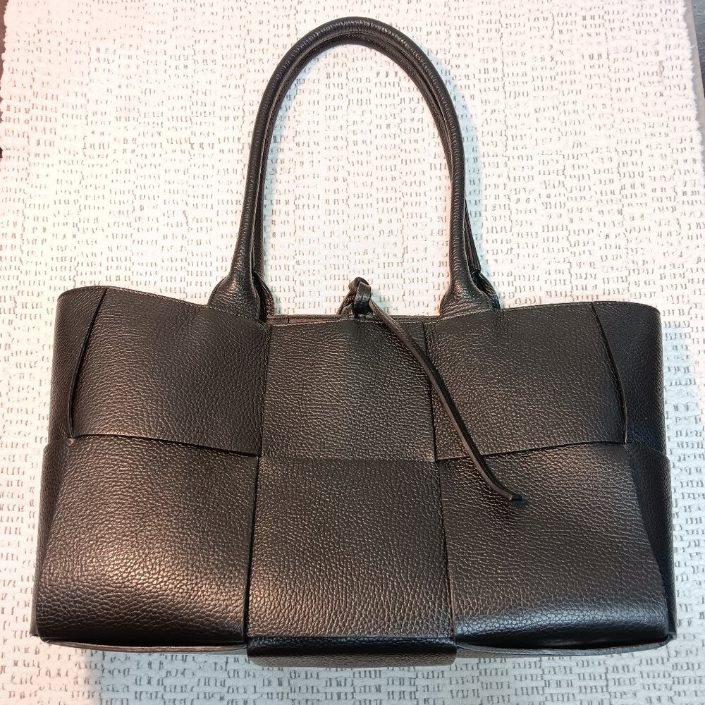 Le Borse di Giulia black genuine leather Made in Italy woven tote bag purse